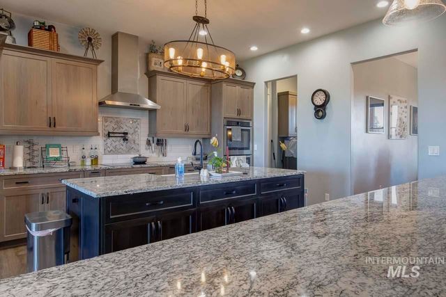 415 N Locust Grove Road, Kuna, ID 83634