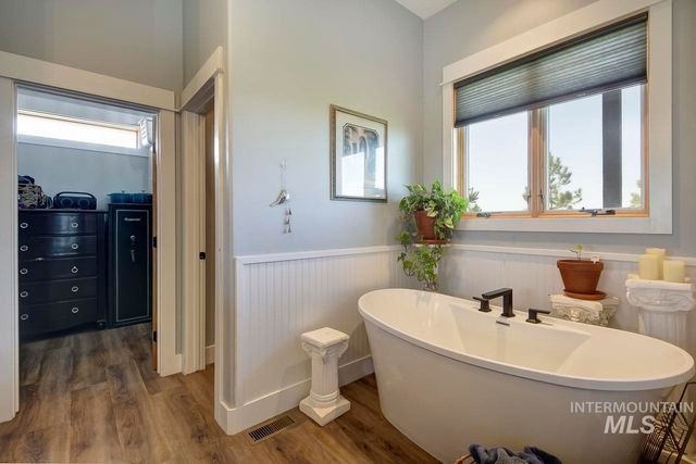 415 N Locust Grove Road, Kuna, ID 83634