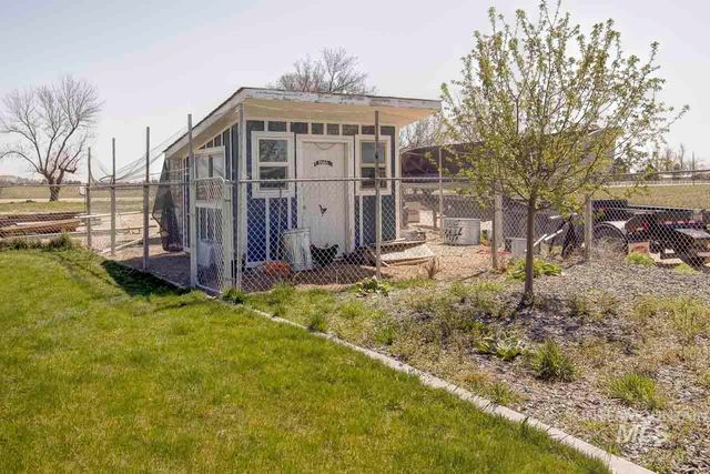 415 N Locust Grove Road, Kuna, ID 83634