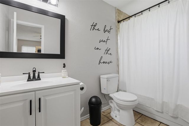 1301 Old Santa Fe Lake Road, Tecumseh, OK 74873