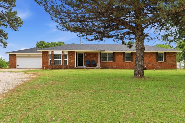 1301 Old Santa Fe Lake Road, Tecumseh, OK 74873