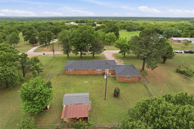 1301 Old Santa Fe Lake Road, Tecumseh, OK 74873
