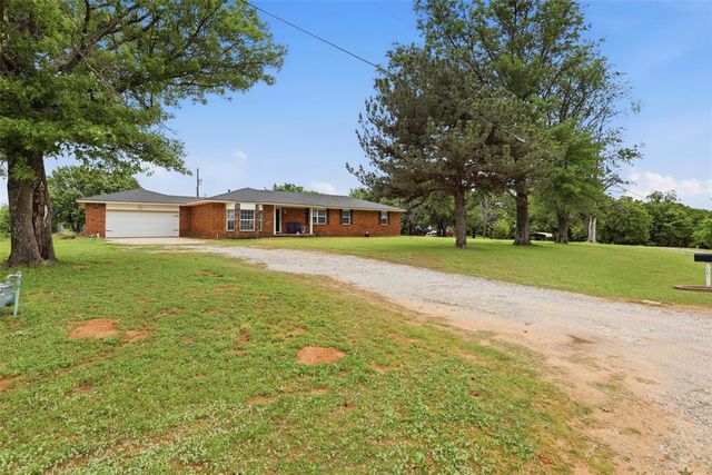 1301 Old Santa Fe Lake Road, Tecumseh, OK 74873