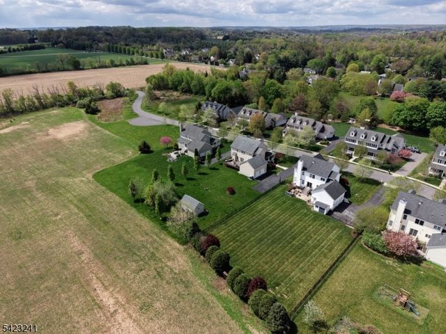 5 Jurgensen Rd, Delaware Twp., NJ 08559