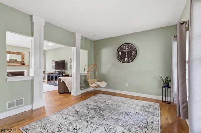 5 Jurgensen Rd, Delaware Twp., NJ 08559