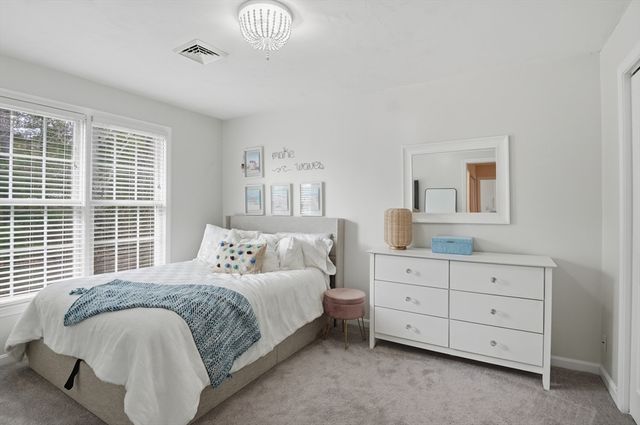 43 Knowlton Circle 43, Upton, MA 01568