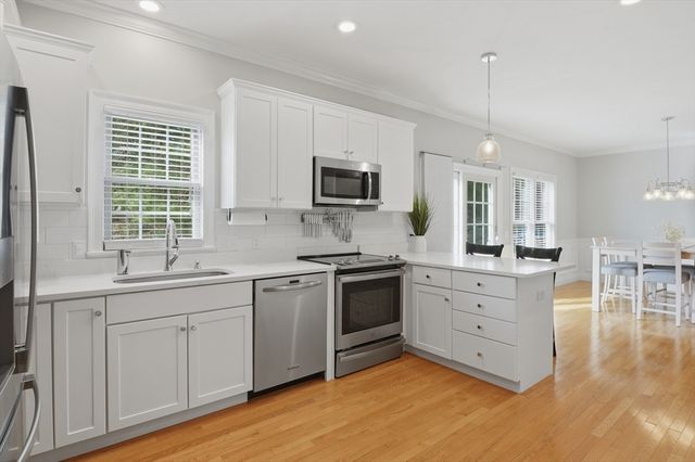 43 Knowlton Circle 43, Upton, MA 01568