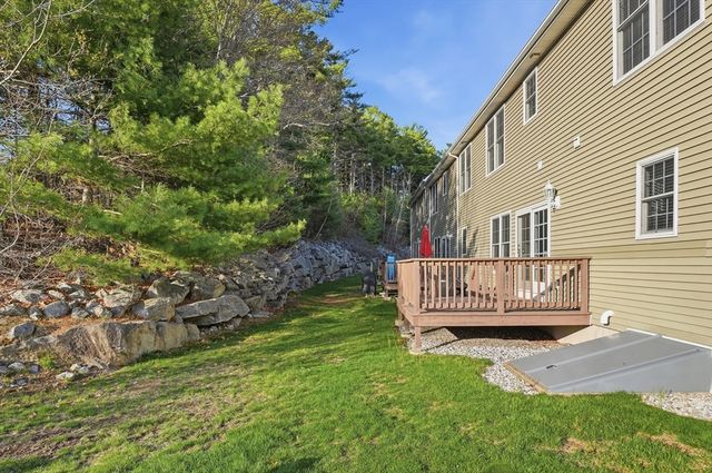 43 Knowlton Circle 43, Upton, MA 01568