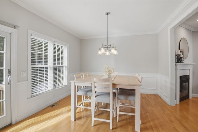 43 Knowlton Circle 43, Upton, MA 01568
