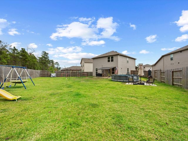 301 Maple Bark Trail, Willis, TX 77378