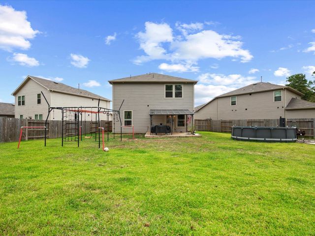 301 Maple Bark Trail, Willis, TX 77378