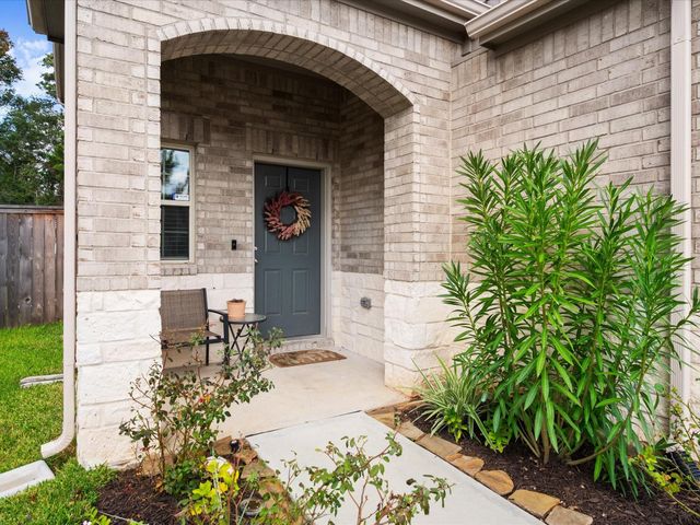 301 Maple Bark Trail, Willis, TX 77378