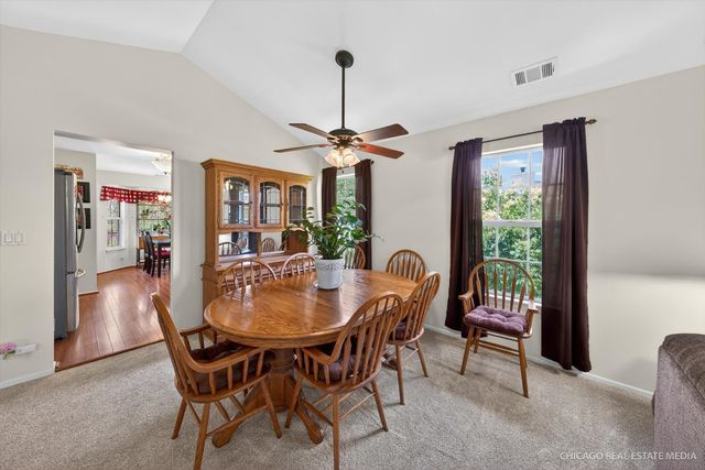 634 Village Road B, Crystal Lake, IL 60014