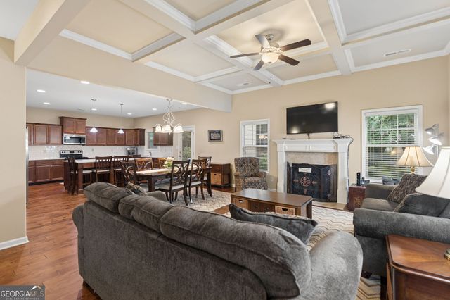 6 Marvin Gardens, Sharpsburg, GA 30277