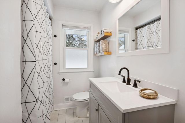 6709 Humboldt Avenue S, Richfield, MN 55423