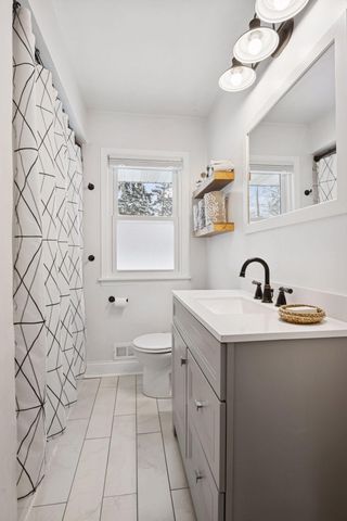 6709 Humboldt Avenue S, Richfield, MN 55423