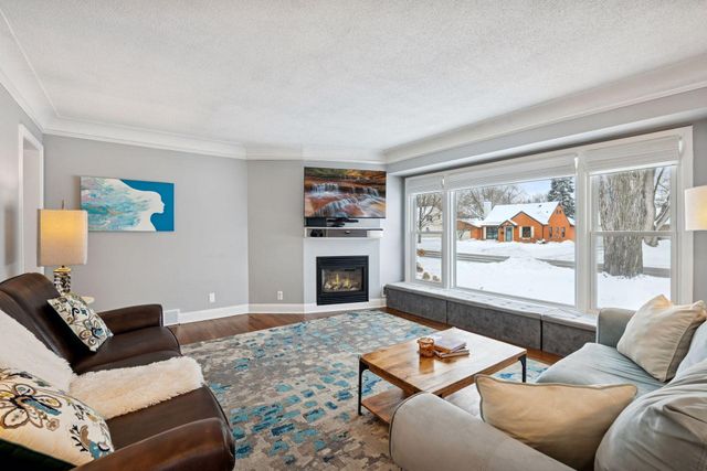 6709 Humboldt Avenue S, Richfield, MN 55423