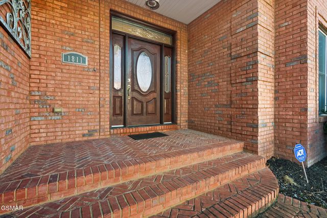 1811 Jordans Creek Way, Sevierville, TN 37876