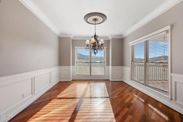 1811 Jordans Creek Way, Sevierville, TN 37876