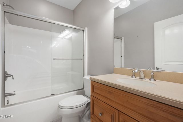 1811 Jordans Creek Way, Sevierville, TN 37876