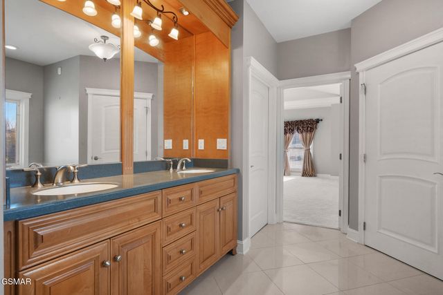 1811 Jordans Creek Way, Sevierville, TN 37876