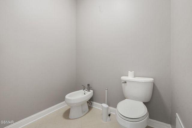 1811 Jordans Creek Way, Sevierville, TN 37876