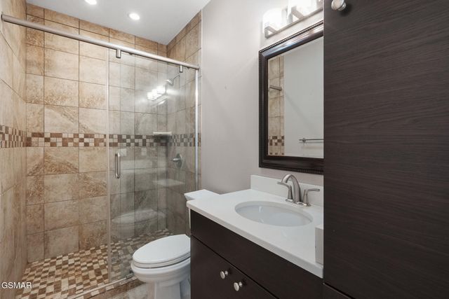 1811 Jordans Creek Way, Sevierville, TN 37876