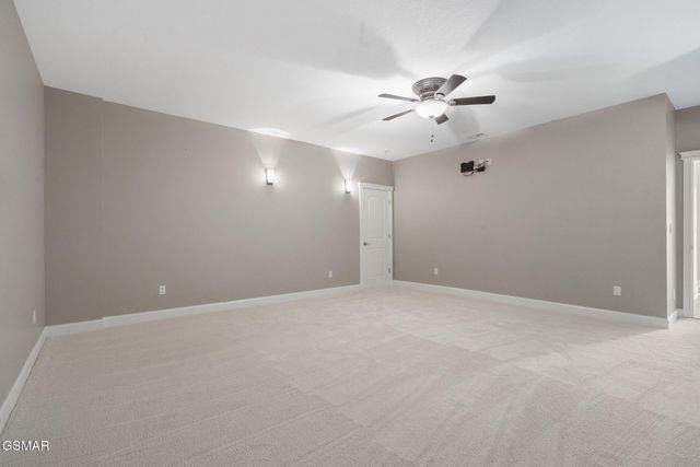 1811 Jordans Creek Way, Sevierville, TN 37876