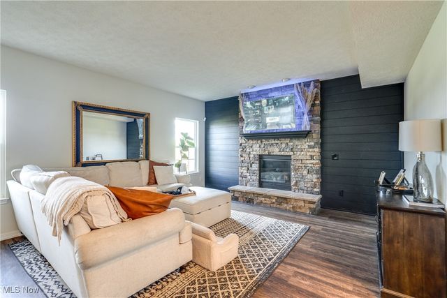 2623 Notre Dame Street NE, Canton, OH 44721