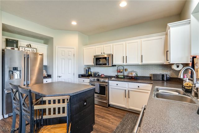 2623 Notre Dame Street NE, Canton, OH 44721