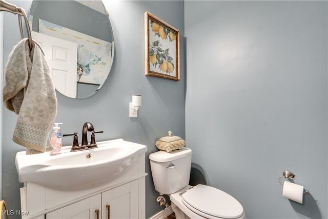 2623 Notre Dame Street NE, Canton, OH 44721