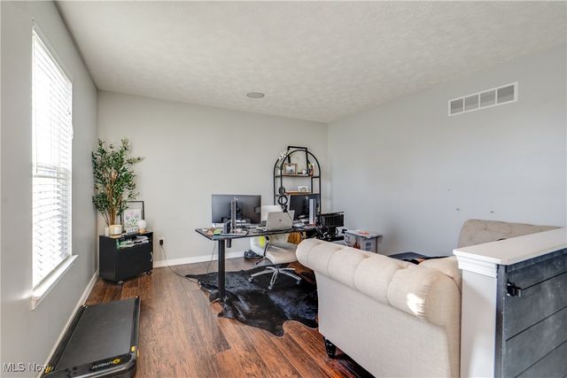 2623 Notre Dame Street NE, Canton, OH 44721