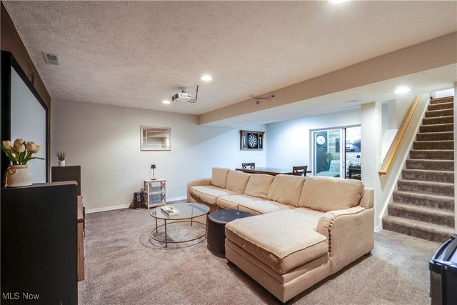 2623 Notre Dame Street NE, Canton, OH 44721