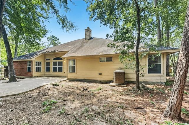 5 Paddock Pines Place, Spring, TX 77382