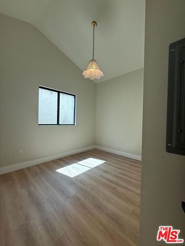 7849 Brighton, Los Angeles, CA 90047