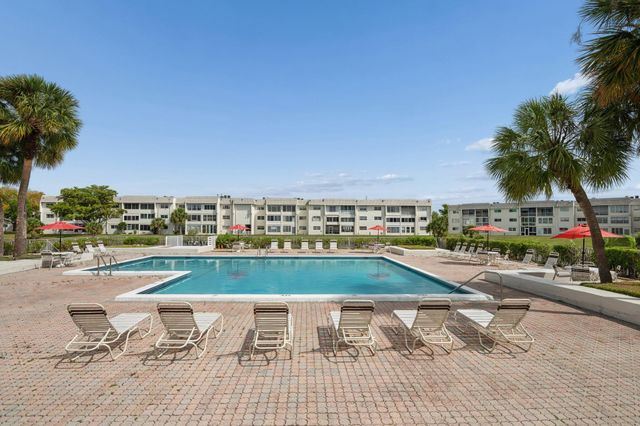 8305 Sunrise Lakes Boulevard 308, Sunrise, FL 33322
