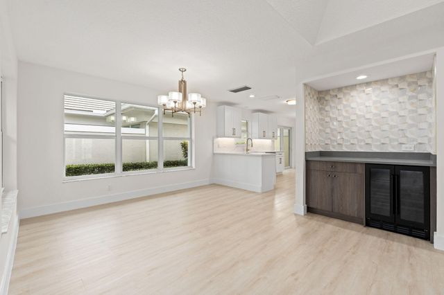 2347 SW Brookwood Lane, Palm City, FL 34990