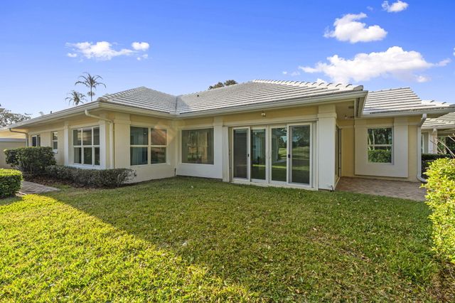 2347 SW Brookwood Lane, Palm City, FL 34990