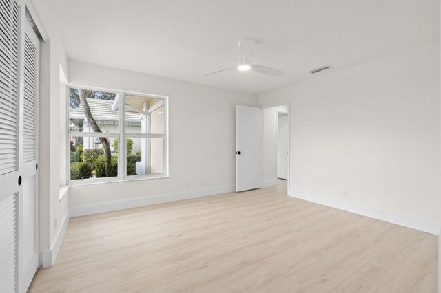 2347 SW Brookwood Lane, Palm City, FL 34990