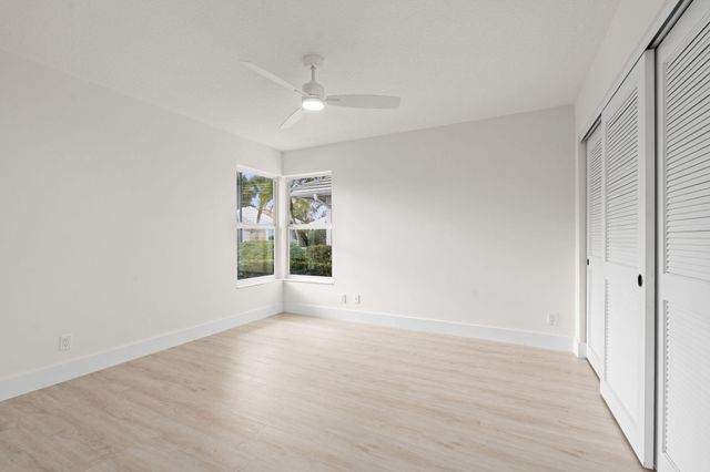 2347 SW Brookwood Lane, Palm City, FL 34990