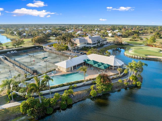 2347 SW Brookwood Lane, Palm City, FL 34990