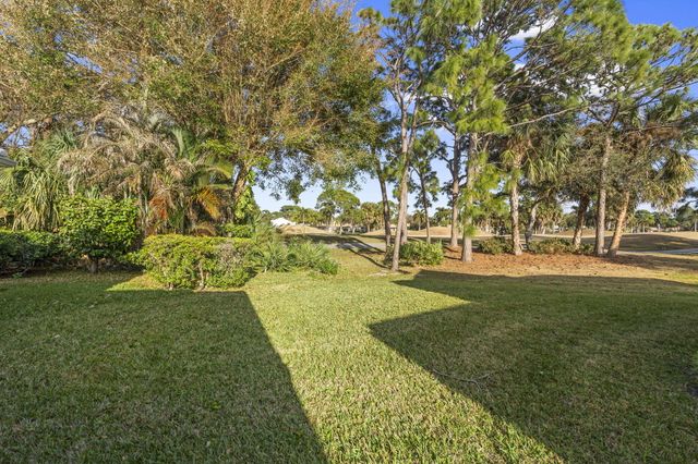 2347 SW Brookwood Lane, Palm City, FL 34990