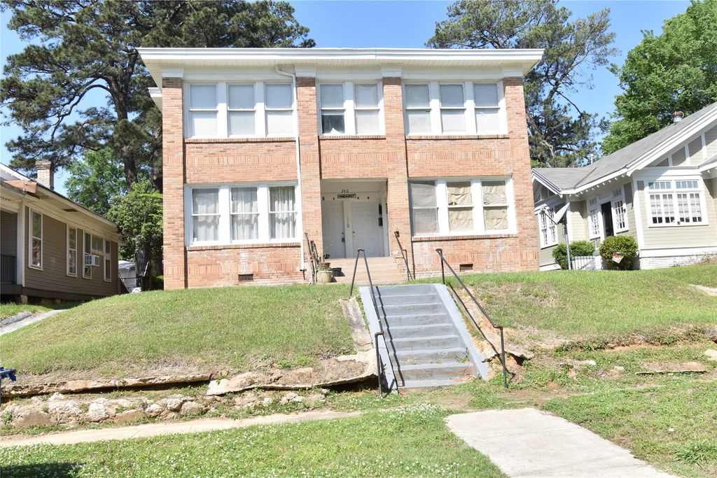 2412 Pinehurst Boulevard, Shreveport, LA 71104