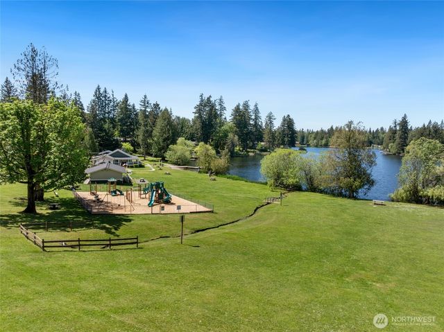 21871 SE 267th Street, Maple Valley, WA 98038