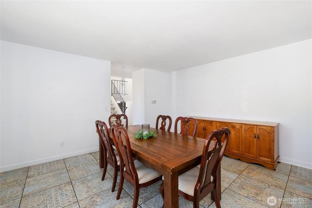 21871 SE 267th Street, Maple Valley, WA 98038