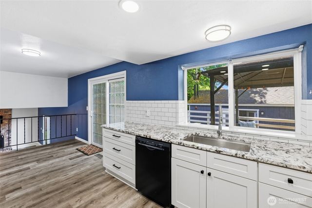 21871 SE 267th Street, Maple Valley, WA 98038