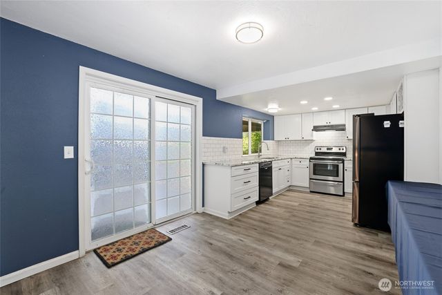 21871 SE 267th Street, Maple Valley, WA 98038