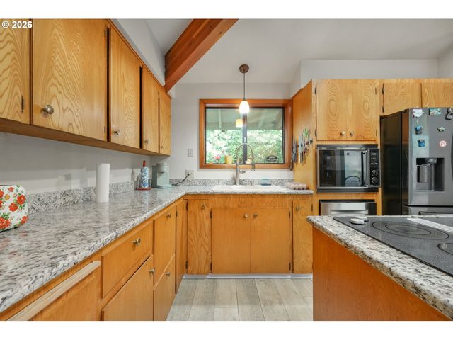 21801 SILETZ Hwy, Siletz, OR 97380