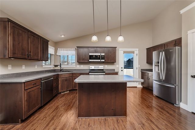 5825 Mountain Front Avenue, Billings, MT 59106