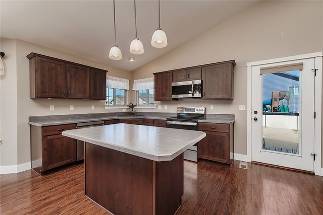 5825 Mountain Front Avenue, Billings, MT 59106